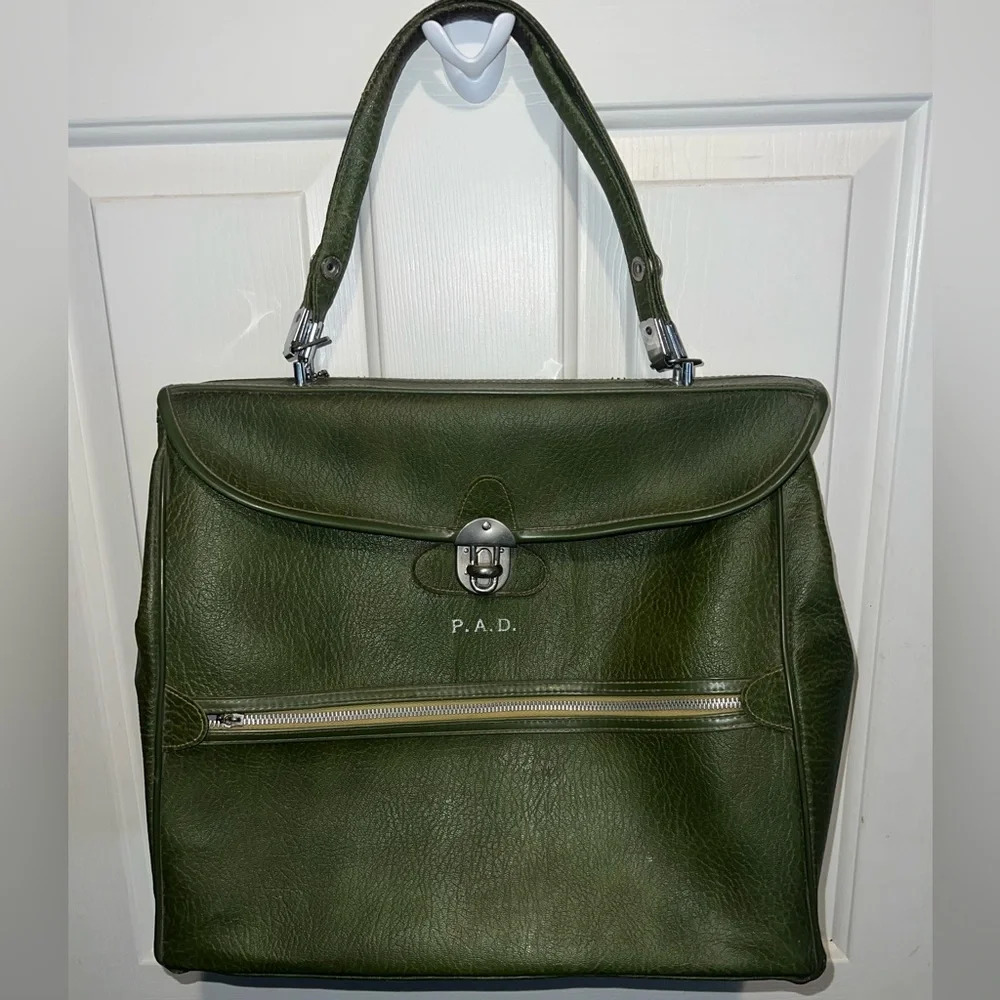 VINTAGE Ventura Avocado Green Tote Bag Purse Suitcase